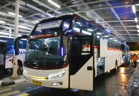 bus primajasa serang karawang  -