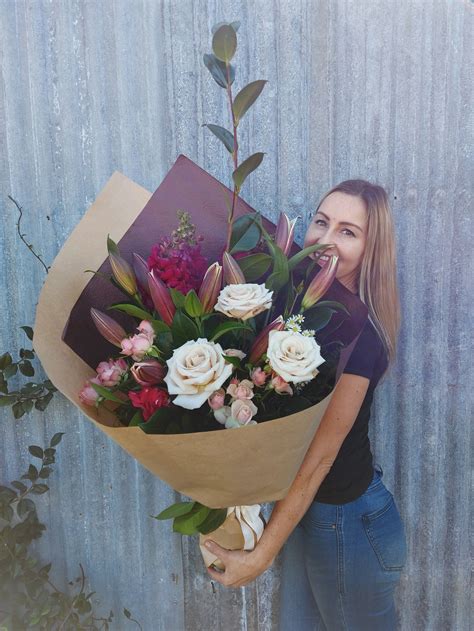byron bay florist delivery Flower Delivery Nearby