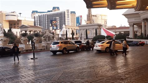 caesars palace parking P