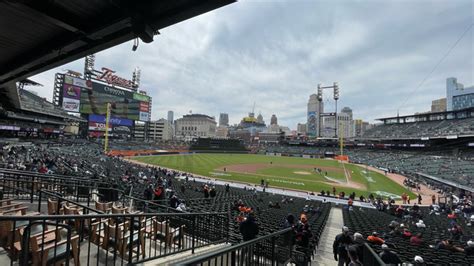 can i bring a fanny pack into comerica park Roughly 70,000 square feet of retail space is included and another 36,000 square feet is dedicated to Tigers offices