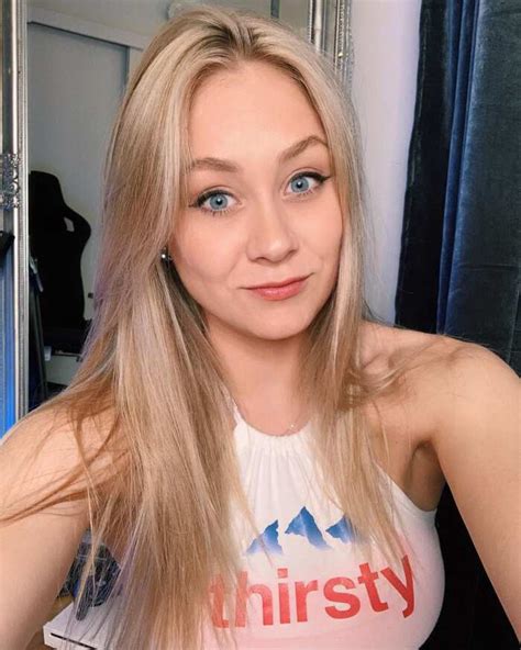 candyland streamer  Kandyland has a huge Twitch following as a result of her regular broadcasting, outgoing personality, and interesting material