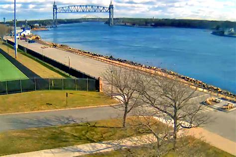 cape cod canal webcam  This Buzzard Bay Webcam shows a view looking westward towards Buzzards Bay at Massachusetts Maritime Academy