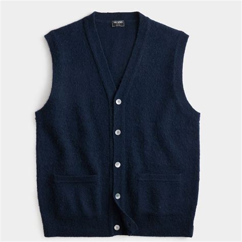 cardigan vest Give your little ones a smart style with Ralph Lauren’s collection of boys’ sweaters