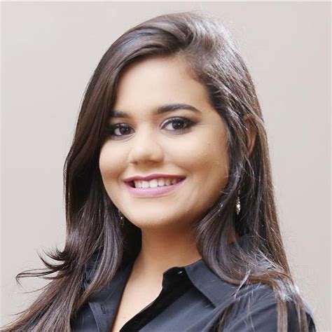 carla petrolina alencar <br>• Experiência na área administrativa como auxiliar administrativo, com