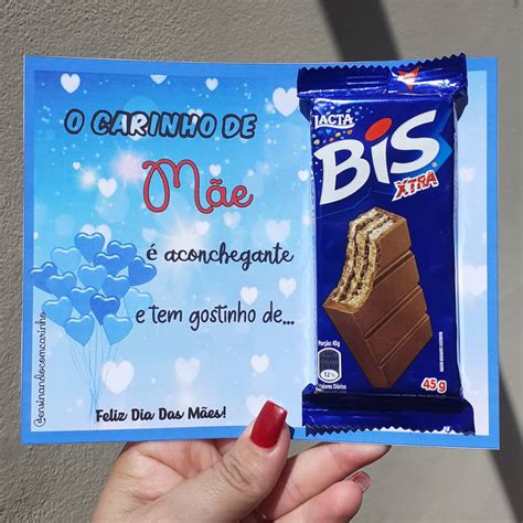 cartão com chocolate bis para imprimir Entre as tantas ideias para fazer lembrancinhas primeiro dia de aula, a proposta aqui traz como inspiração chaveirinhos de EVA