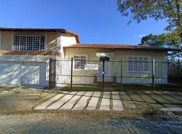 casa pra alugar em volta redonda  Condomínio: R$ 600