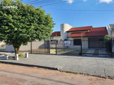 casas para alugar em sinop jardim botânico O imóvel "Casa no centro de sinop" possui 3 dormitórios, 2 banheiros, 3 vagas na garagem, aluguel com preço sob consulta, 170m² de área e está localizado em Avenida Das Embaúbas, Sinop, MT