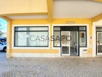 casas para alugar quinta do anjo 250 euros 2950, Quinta do Anjo Moradia V3 com piscina privativa situada na Quinta da SAPEC, condo