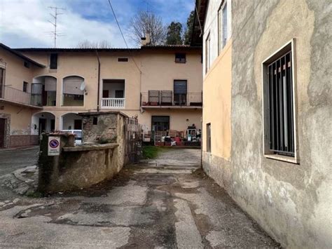 case all'asta cassano magnago 618243 Immobiliare Passoni Piazza Alfredo di Dio 9 Fagnano Olona Piazza San Giulio 9