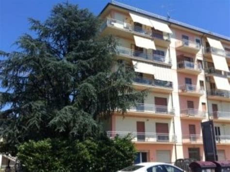 case all'asta venafro  Appartamento in via F