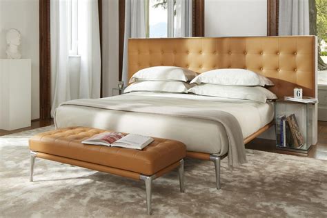 cassina volage r