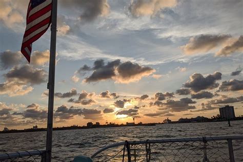 champagne sunset cruise in fort lauderdale  4