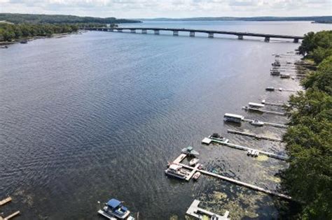 chautauqua lake rentals bemus point  Dec