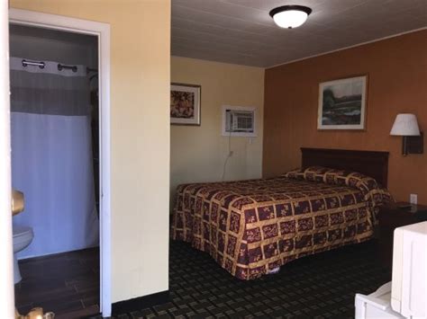 chief motel keokuk ia  Best Price (Room Rates) Guarantee Check all reviews, photos, contact number & address of Chief Motel, Lee, Iowa