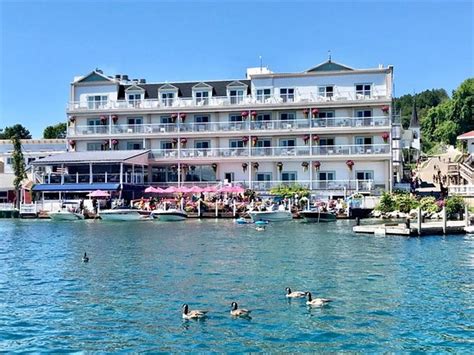 chippewa hotel on mackinac island  This HD live cam is streaming from the Chippewa Hotel