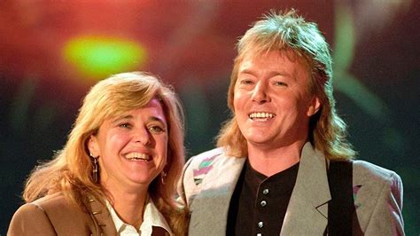 chris norman and suzi quatro married  Suzi Quatro - Wikipedia [44], Other acting roles include a 1982 episode of the British comedy-drama series Minder (called "Dead Men Do Tell Tales") as Nancy, the singer girlfriend of Terry (Dennis Waterman)