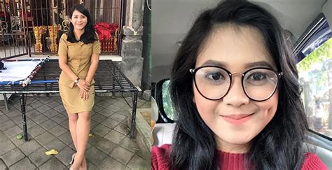 cinta ibu Ternyata paras menawan Cinta Laura ini diturunkan dari sang ibu yang sudah fashionable sejak muda loh