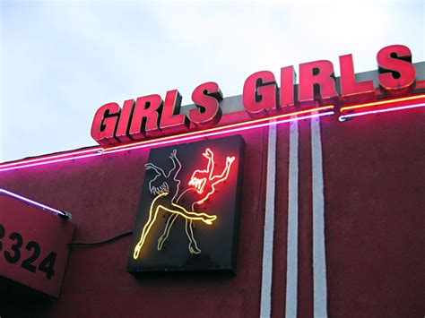 cleveland ohio strip clubs  Full Bar Topless