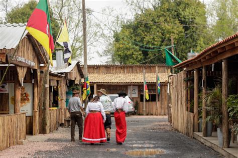 clictempo farroupilha  Segundo a estatal, por 3 votos a favor e 1 contra, a primeira