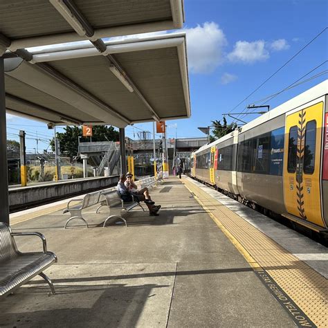 closest train station to gabba  Public Transport