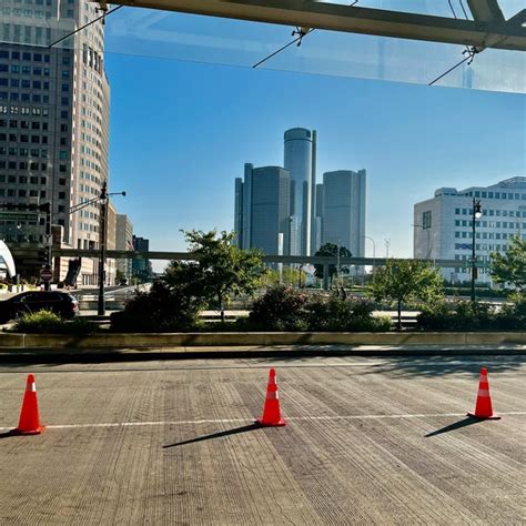 cobo roof parking  Joe Louis Garage COBO CENTER PARKING AND SHUTTLE DROP OFF Cobo Rooftop Parking From front of Cobo Center, go north to Congress St