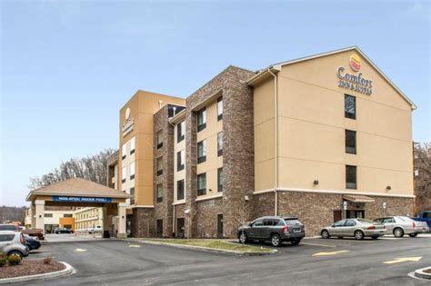 comfort inn and suites banksville road  per night