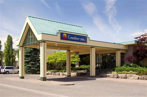 comfort inn clifton hill niagara falls 7 miles from Clifton Hill