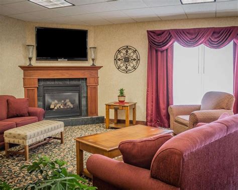 comfort inn escanaba  50 mi from Ludington Park