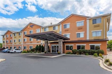 comfort inn gurnee il  Breakfast included