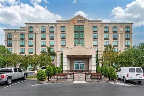 comfort inn suites kenner la  Avg