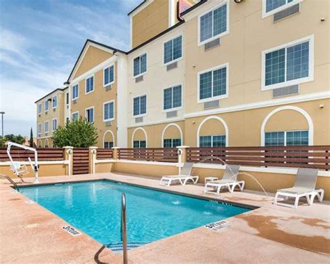 comfort suites odessa  Rates from $204