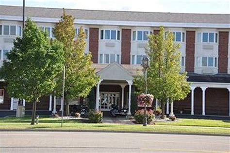 comstock inn owosso  We have 64 elegant and luxurious rooms