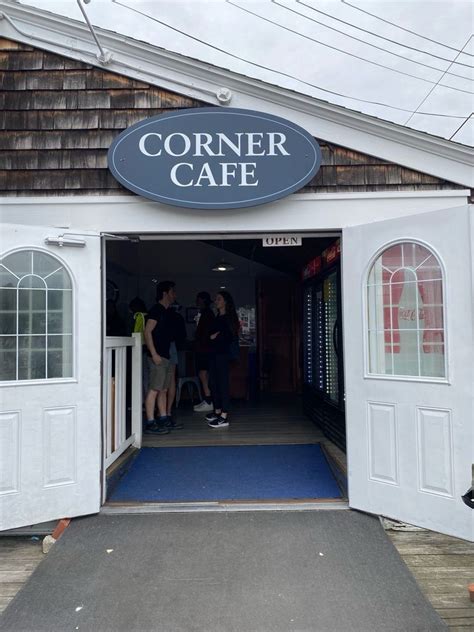 corner cafe ogunquit Specialties: Fresh live lobster and steamer clams Packed live for travel or BOILED (cooked) for TAKE OUT Not a restaurant - No bathrooms on site Established in 1995