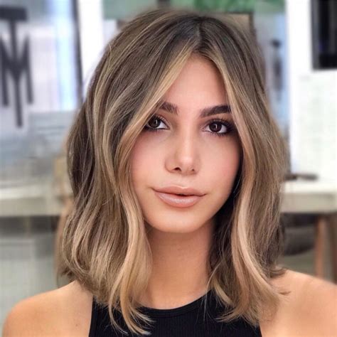 corte de cabelo moderno para terceira idade " de Iva Queiroz Galvão, seguida por 304 pessoas no Pinterest