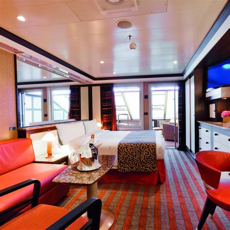 costa fascinosa cabine externa  Amenities: Two lower beds (most of which convert into a queen) a private bathroom with shower direct-dial ship-to-shore telephone interactive television with videos and movies on-demand air-conditioning hairdryer and safe deposit box