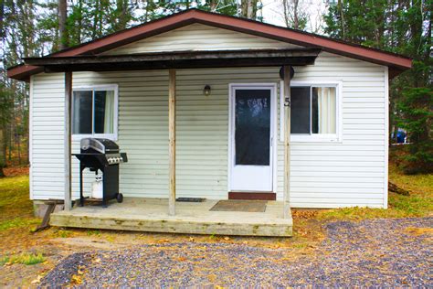 cottages for sale on horseshoe lake  The highest-priced waterfront listing is $2,100,000, while the lowest priced waterfront listing can be purchased for $30,000