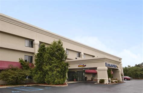 country inn and suites battle creek  2590 Capital Avenue SW, Battle Creek, MI, 49015, US (269) 965-3201 