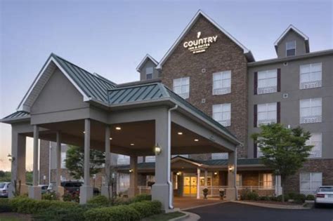 country inn and suites montgomery The Country Inn and Suites Chantilly Parkway is just 15 minutes’ drive from Montgomery city centre and 2