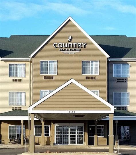 country inn and suites watertown sd  Dining 