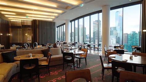 crown metropol melbourne in room dining menu <i> Richly furnished, Deluxe King rooms at Crown Towers include a chaise lounge, large desk and floor to ceiling windows</i>