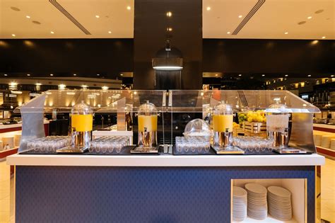 crown perth breakfast buffet  Discover a fine dining