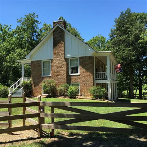 custom furniture tunnel hill ga For Sale: 3 beds, 2 baths ∙ 1304 sq