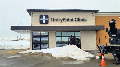 dakota dunes pain clinic  Beth K