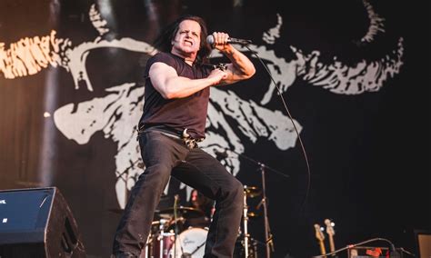 danzig las vegas  Throughout the span of their career, the Misfits audience has developed into an army of "fiends" (the term for die hard Misfits fans) generating more