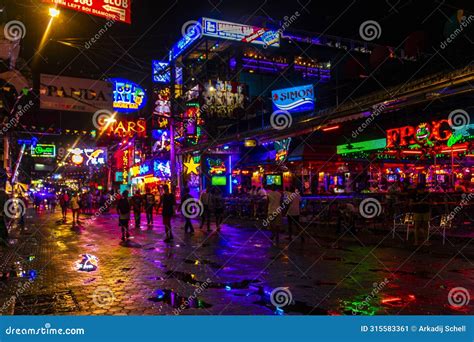 darkness bar bang lamung district photos It is located in one of the best pictures tourists attraction in Pattaya