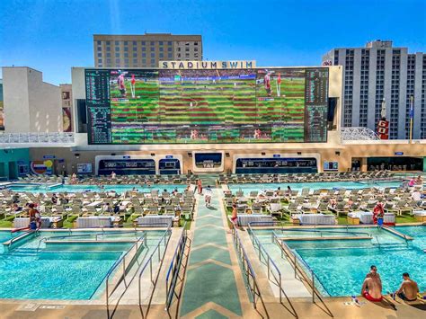 data vegas pools  Most Vegas dayclubs open in early March (weather permitting), with grand opening pool parties planned later in April