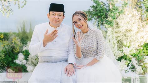 dato ahmad asraf intan najuwa Dalam suasana romantis berlatar belakangkan panorama samudera, pelakon, Intan Najuwa Abdul Wahid, 26, sah bergelar isteri kepada ahli perniagaan, Datuk Ahmad