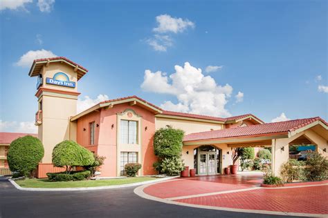 days inn by wyndham north little rock galloway  Popular attractions McCain Mall and The Old Mill are located nearby