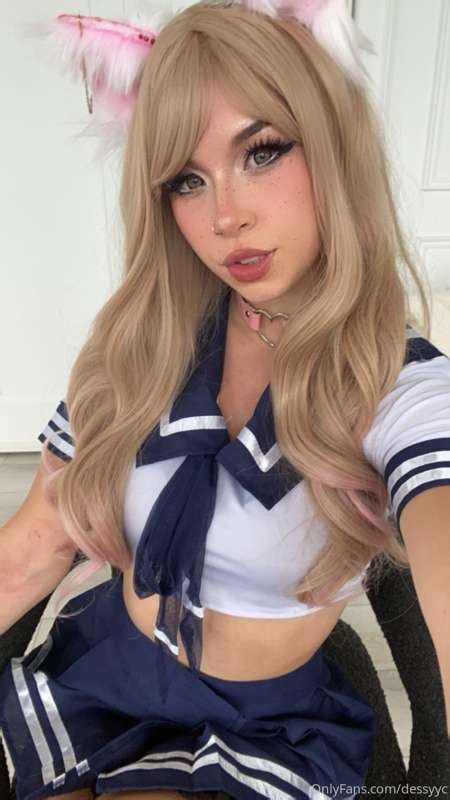 dessy cosplay onlyfans On her OnlyFans, Fawkes posts cosplay-inspired lewds, titties out, in wigs and kitty ears