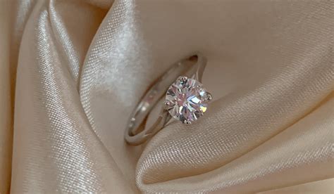 diamond jewelry buyers maricopa az  David Jewelers also specializes in wholesale, GIA- and EGL-certified diamonds